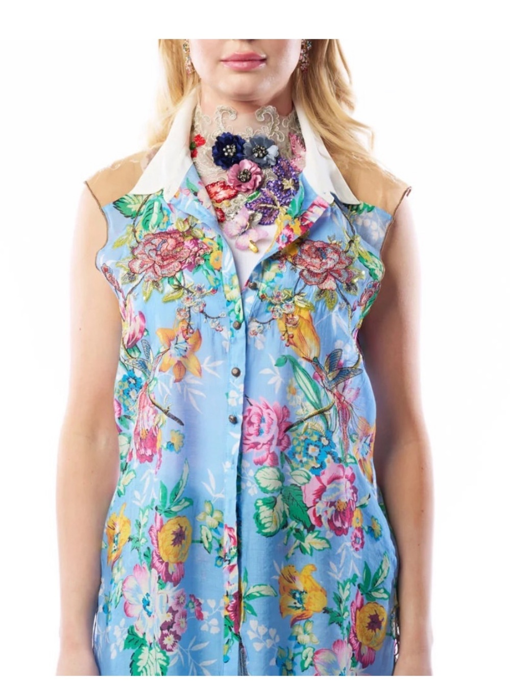 Aratta Silent Journey Just Friends  Floral Button-Up Blouse With Embroidery